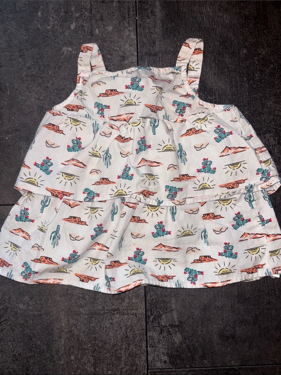 Other - White Tiered wrangler tank  with Desert Print 4t